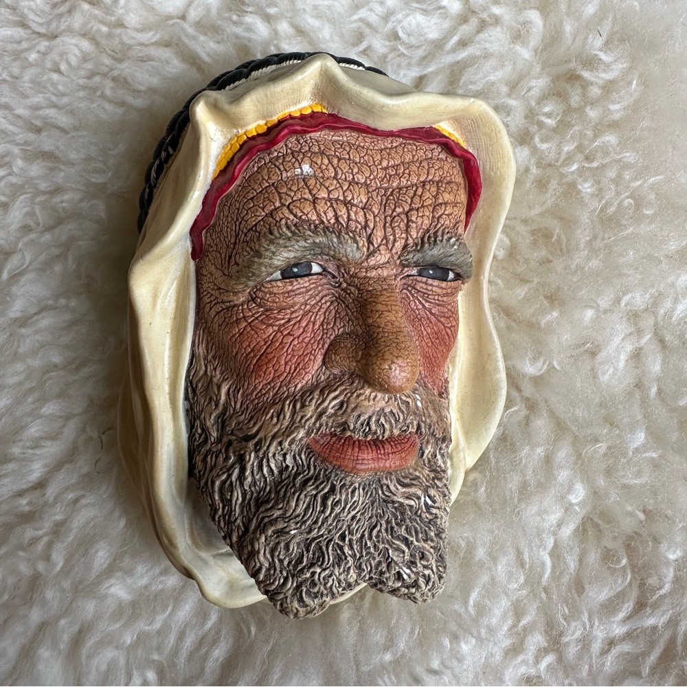 Bossons of England Syrian Arab Sheik Head Chalkware Wall Plaque vintage